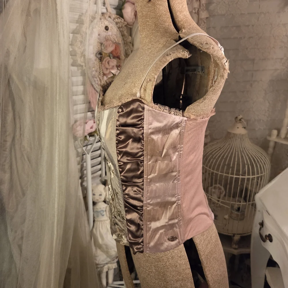 ♡ nwt rare vintage floral ren corset ♡ - Picture 3 of 6